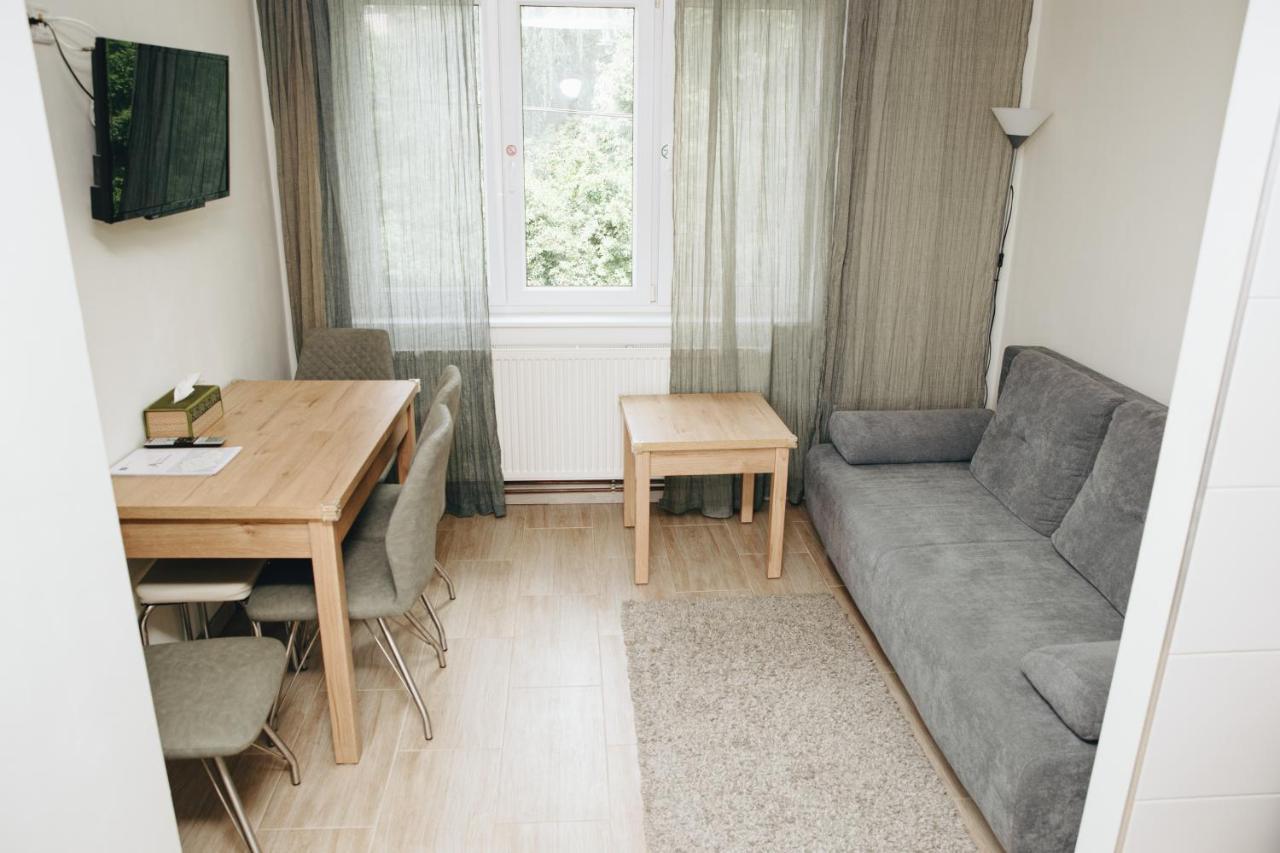 Alisa Apartments Kostomlaty nad Labem Exterior photo